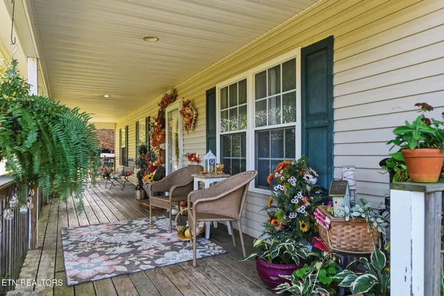 $1,800,000 | 445-443 Leighton Lane, Jacksboro, TN 37757