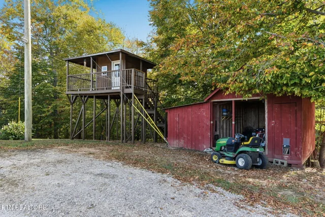 $1,800,000 | 445-443 Leighton Lane, Jacksboro, TN 37757