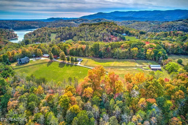 $1,800,000 | 445-443 Leighton Lane, Jacksboro, TN 37757