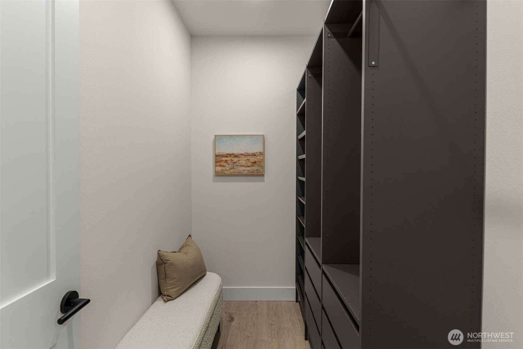 560 Lee Street Seattle, WA 98109 - Photo 14 of 28