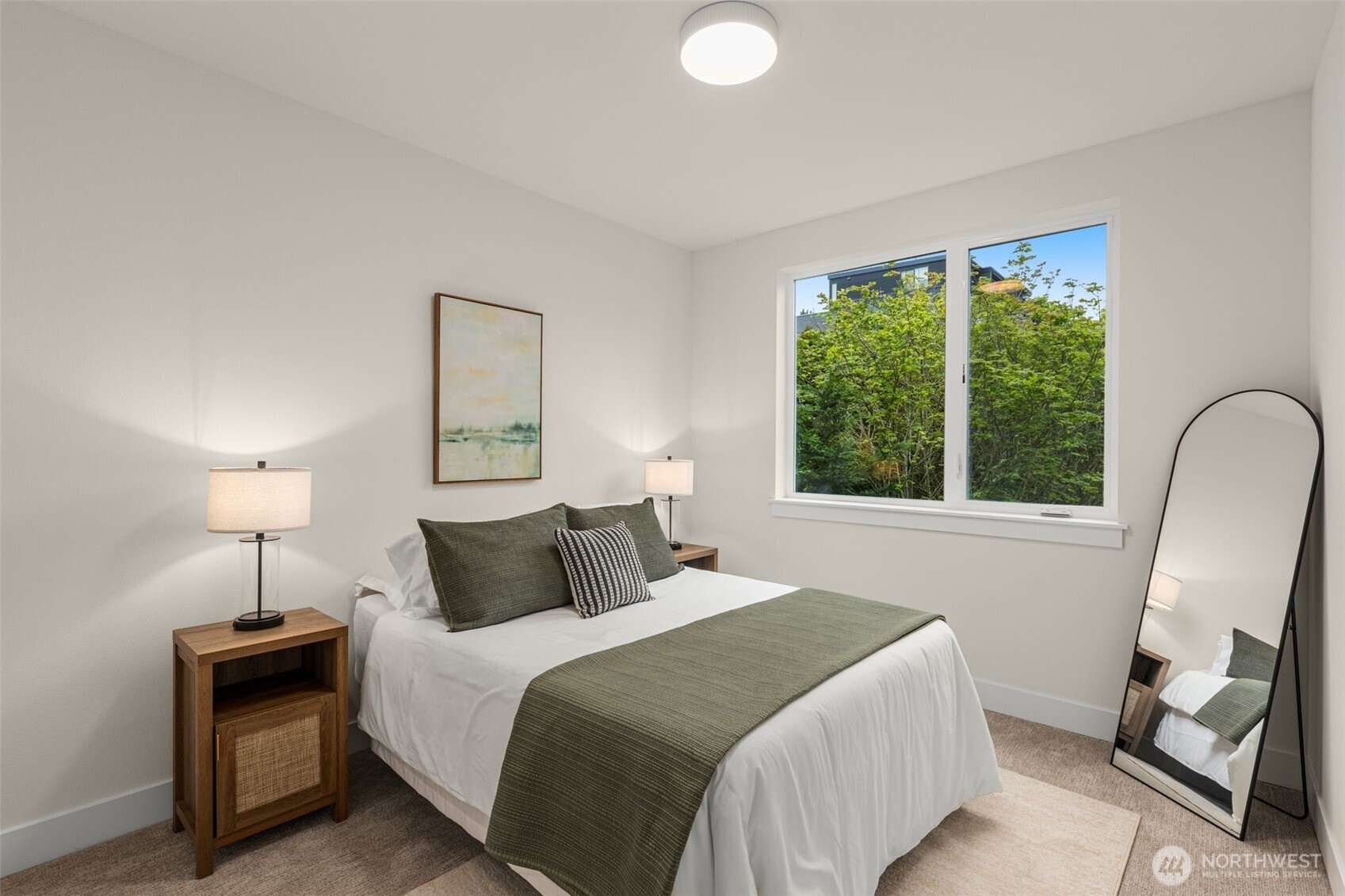 560 Lee Street Seattle, WA 98109 - Photo 18 of 28