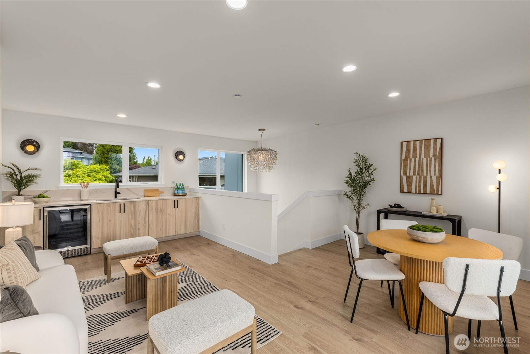 560 Lee Street Seattle, WA 98109 - Photo 23 of 28