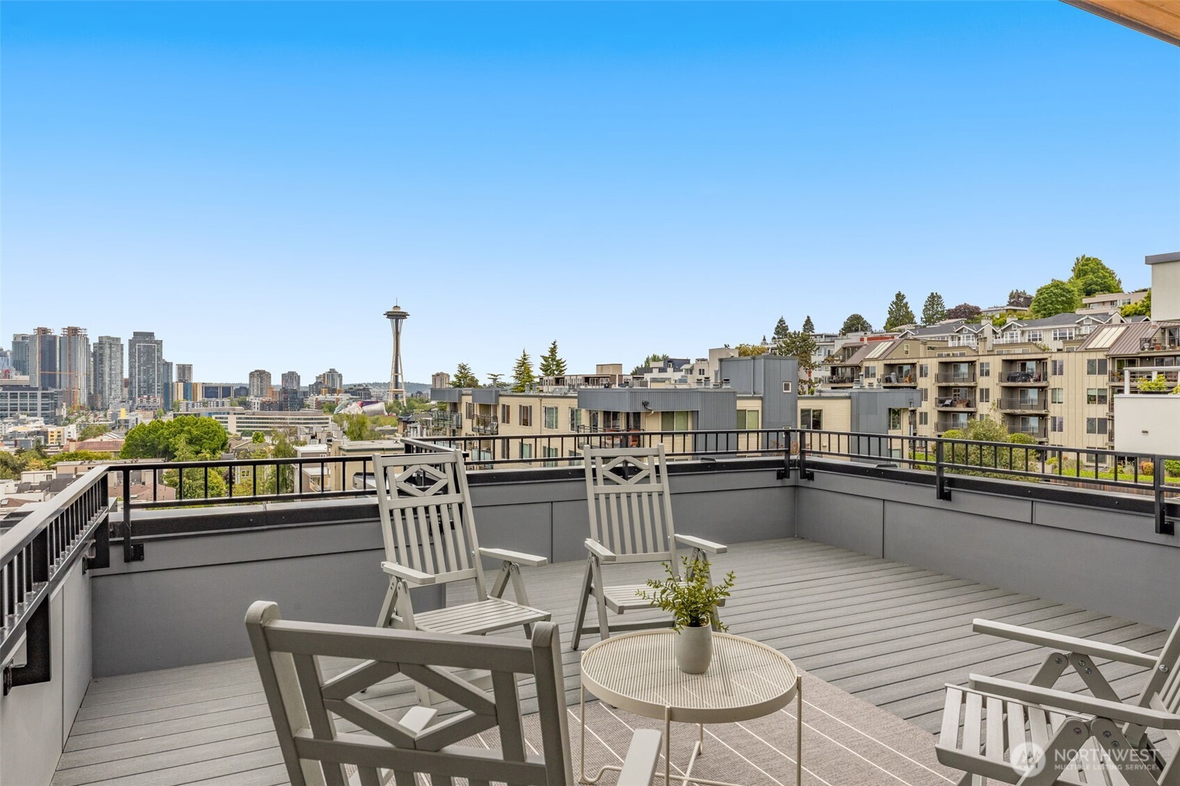 560 Lee Street Seattle, WA 98109 - Photo 26 of 28