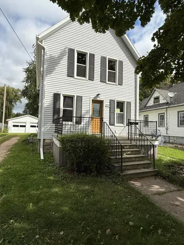 $270,500 | 579 Forest Avenue, Fond du Lac, WI 54935