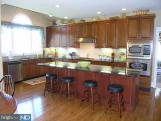 2136 Hawthorne Road New Hope, PA 18938 - Photo 2 of 6 Gallery Image 2