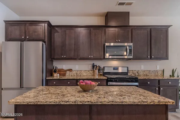 $498,900 | 569 Country Hollow Drive, Fernley, NV 89408