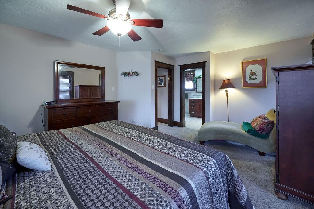 509 Chestnut Street Carnegie, PA 15106 - Photo 30 of 34