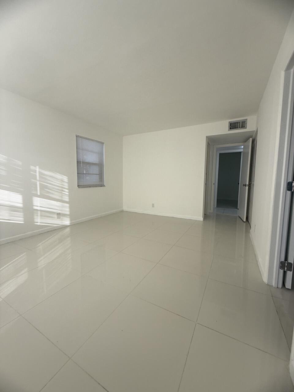 9370 Southwest 8th Street, Unit 122 Boca Raton, FL 33428 - Photo 13 of 24 IMG_8726 Large