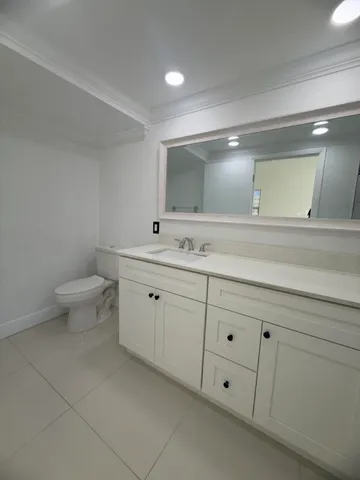 $2,200 | 9370 Southwest 8th Street, Unit 122, Boca Raton, FL 33428