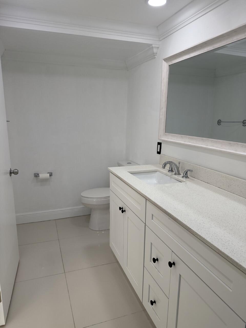 9370 Southwest 8th Street, Unit 122 Boca Raton, FL 33428 - Photo 17 of 24 IMG_8723 Large