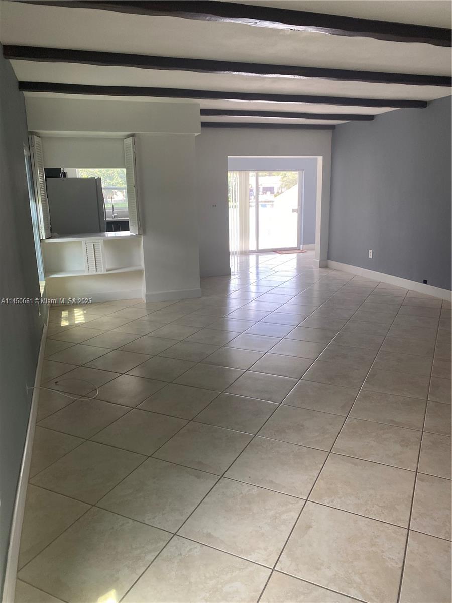 7262 Jacaranda Lane, Unit 7262 Miami Lakes, FL 33014 - Photo 3 of 9 a view of empty room