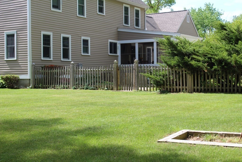 28 Paige Farm Road Amesbury, MA 01913 - Photo 27 of 33