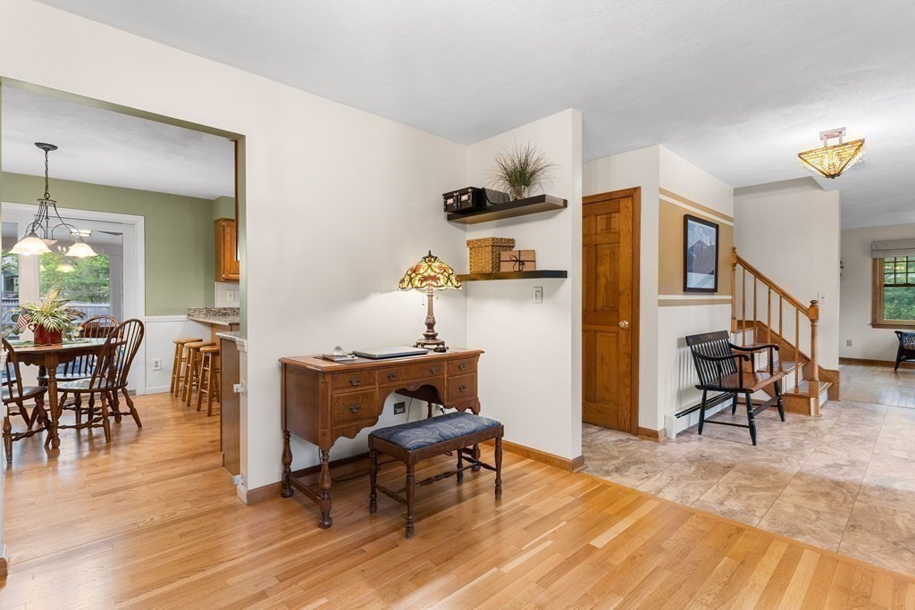 28 Paige Farm Road Amesbury, MA 01913 - Photo 7 of 33