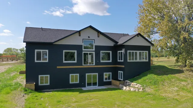 $595,000 | 1001 Moore Street, Starbuck, MN 56381