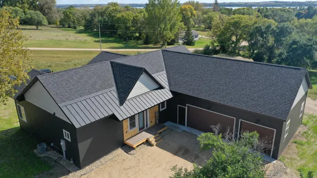 $595,000 | 1001 Moore Street, Starbuck, MN 56381