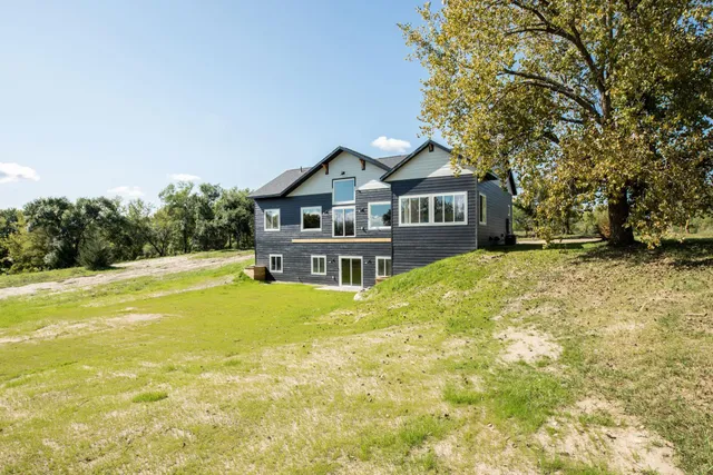 $595,000 | 1001 Moore Street, Starbuck, MN 56381