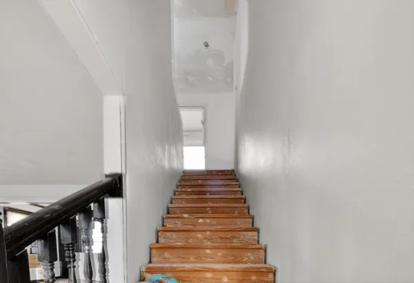 a view of entryway