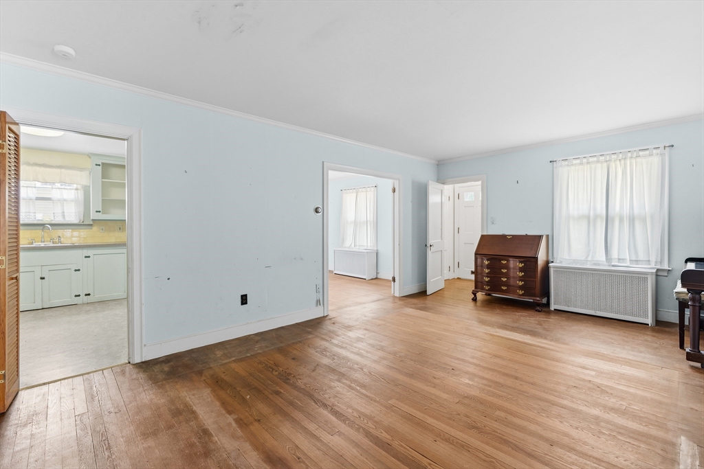 564 Montgomery Street Fall River, MA 02720 - Photo 30 of 42