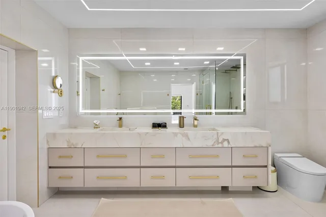 $2,700,000 | 1117 Adams Street, Hollywood, FL 33019