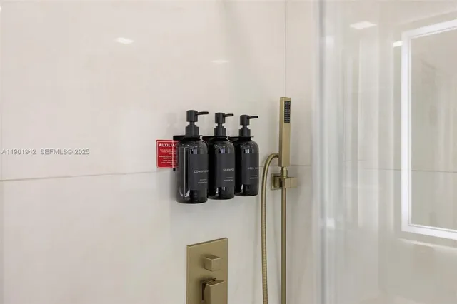 $2,700,000 | 1117 Adams Street, Hollywood, FL 33019