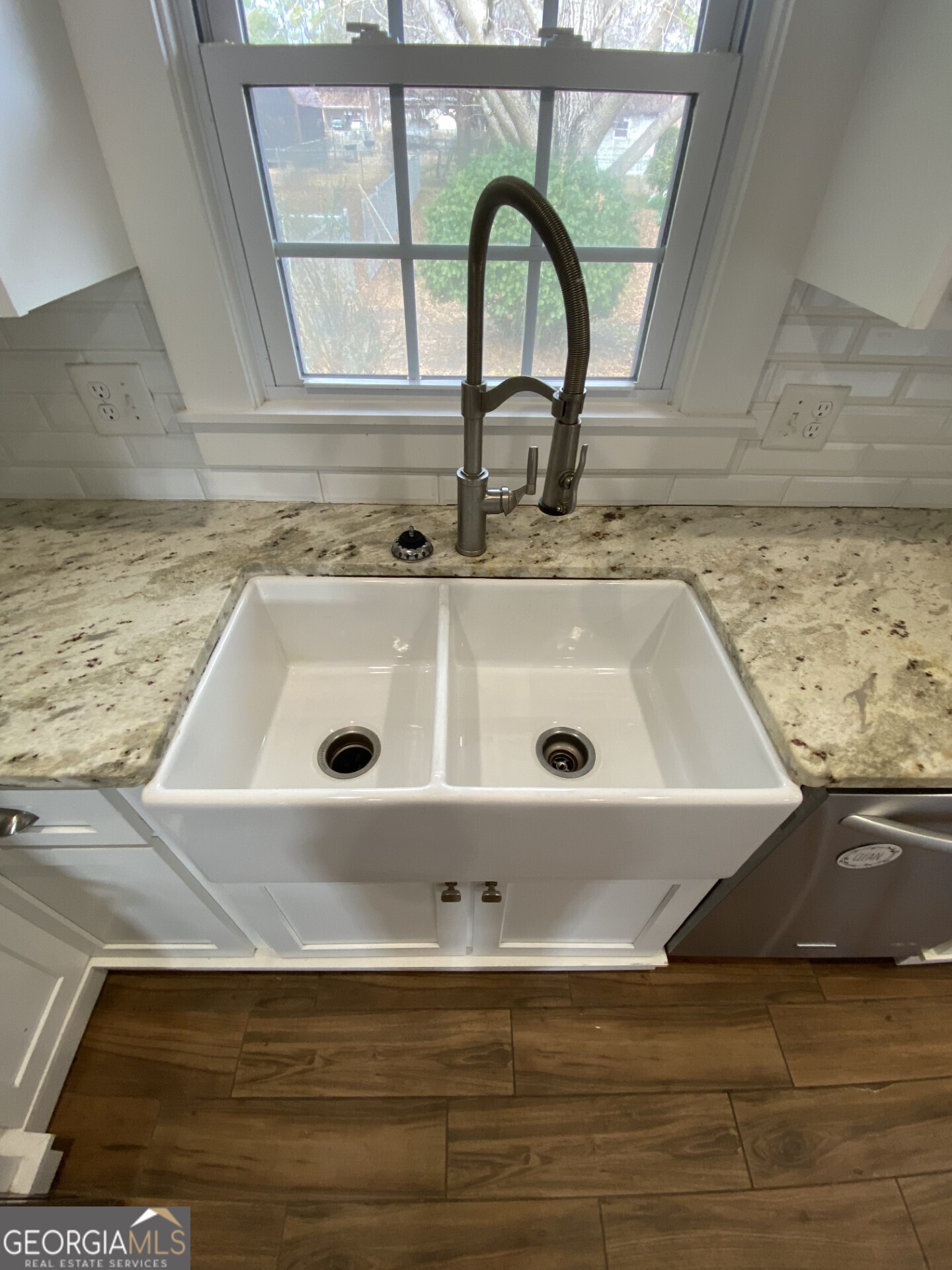 228 Brookwood Drive Dublin, GA 31021 - Photo 4 of 20