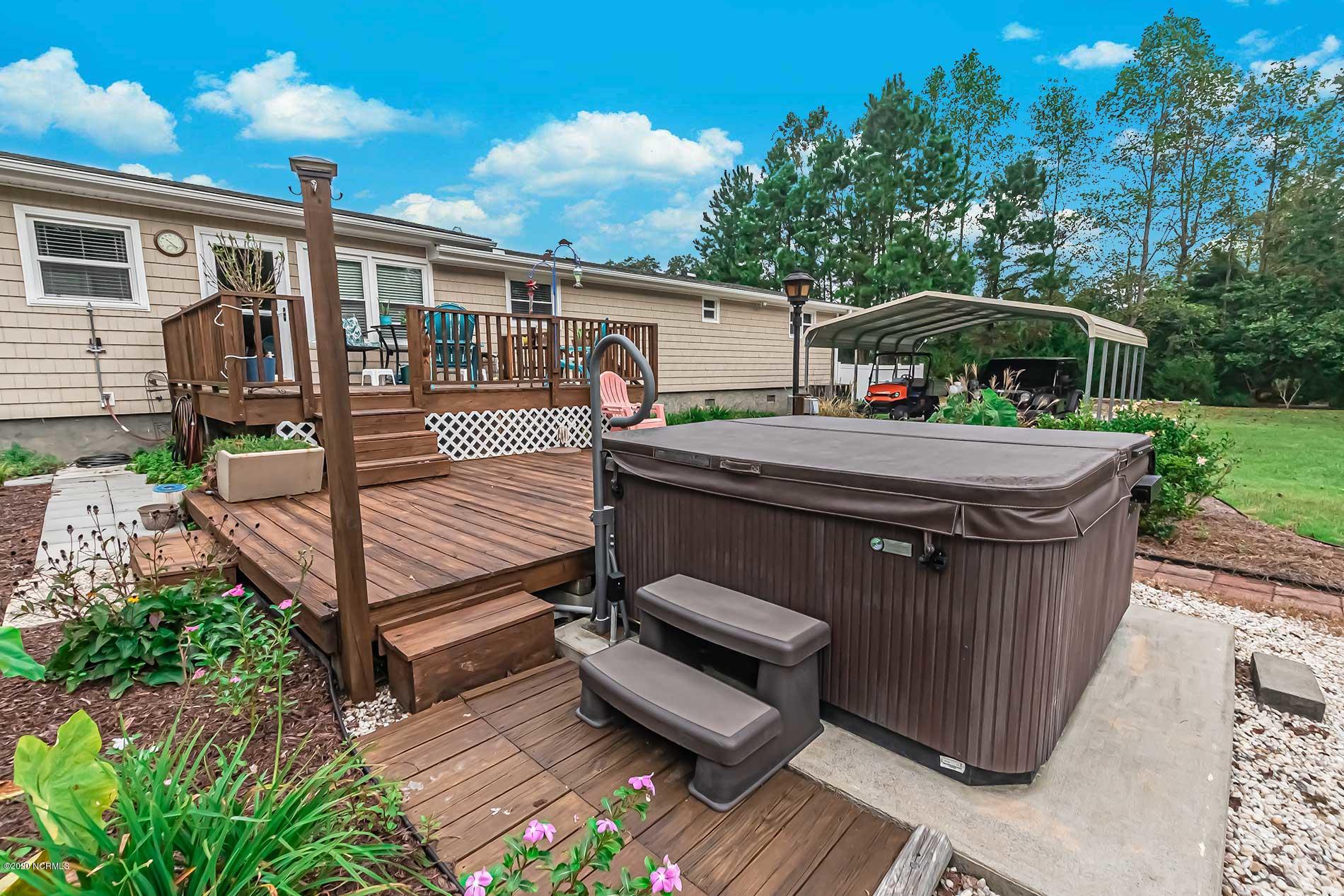 289 Lester Watts Road Tabor City, NC 28463 - Photo 22 of 29 Hot tub