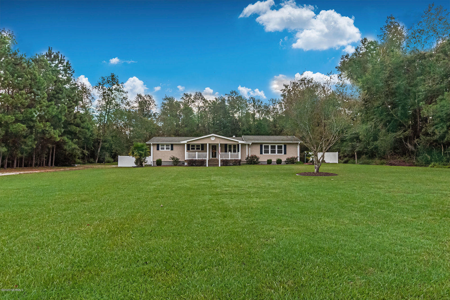 289 Lester Watts Road Tabor City, NC 28463 - Photo 29 of 29 Spacious front yard too!