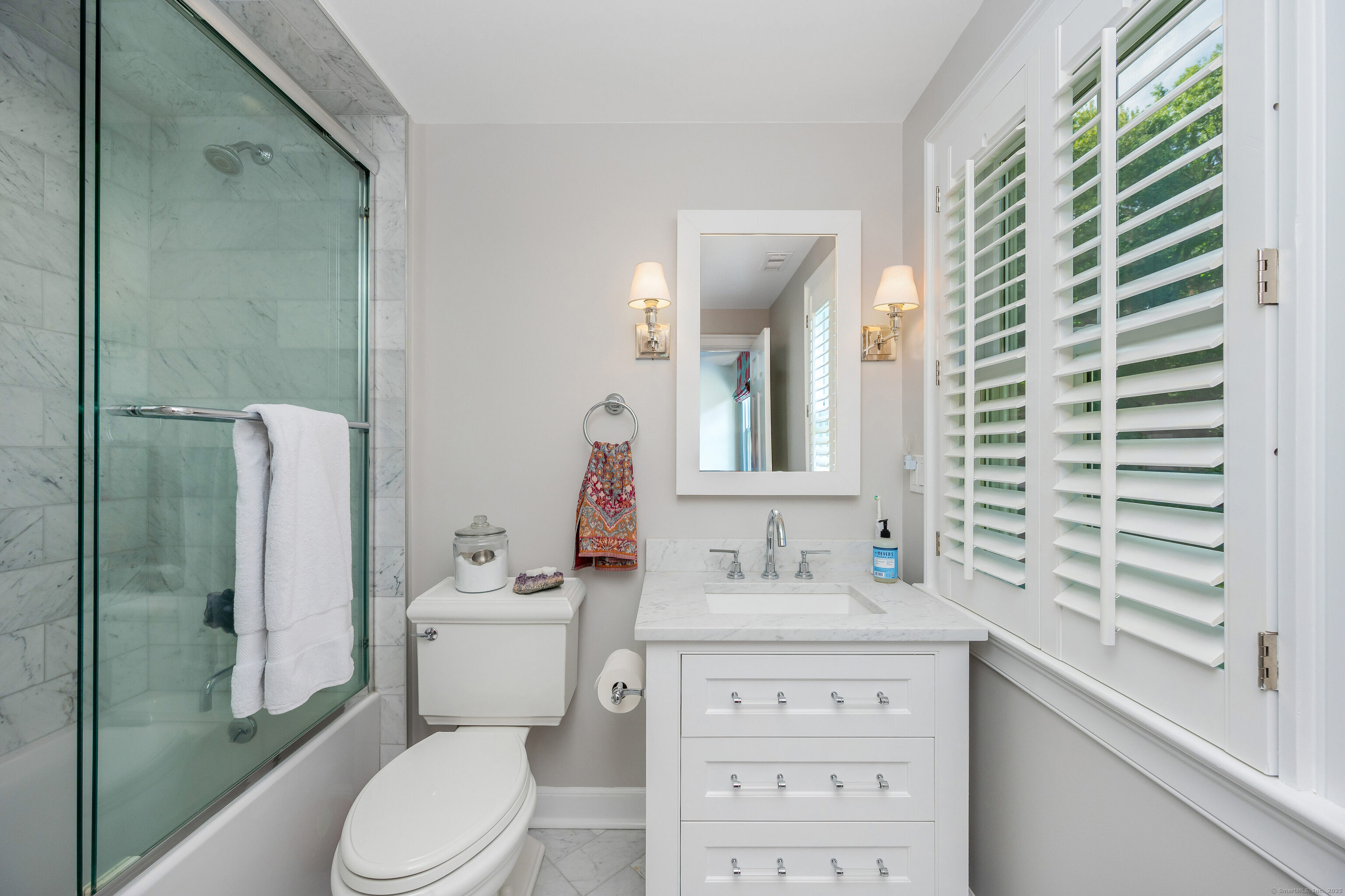 63 Dorchester Road Darien, CT 06820 - Photo 16 of 37