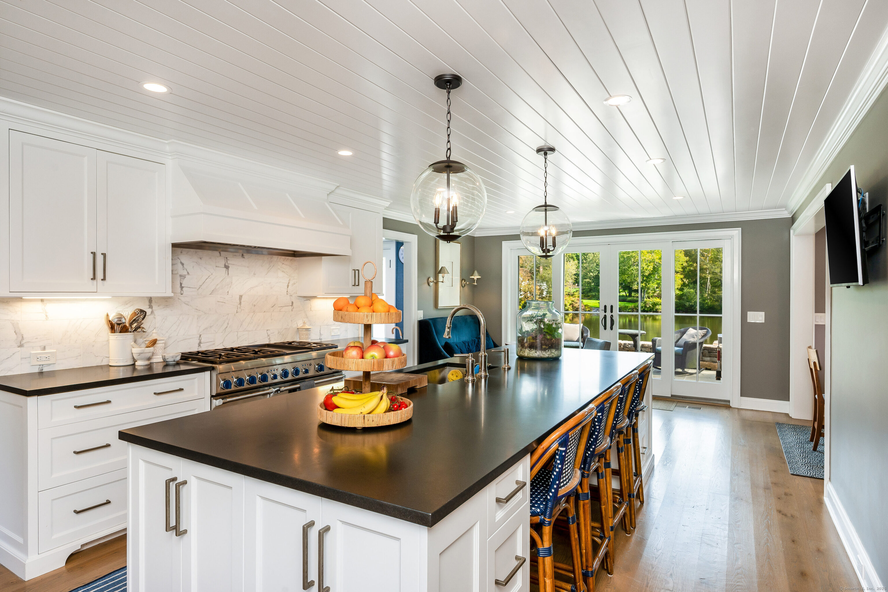 63 Dorchester Road Darien, CT 06820 - Photo 8 of 37