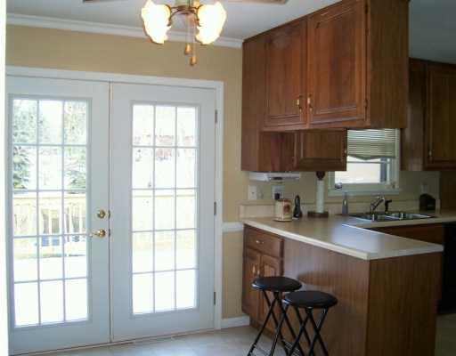 1517 Old State Road New Castle, PA 16101 - Photo 2 of 8 Dining Room.