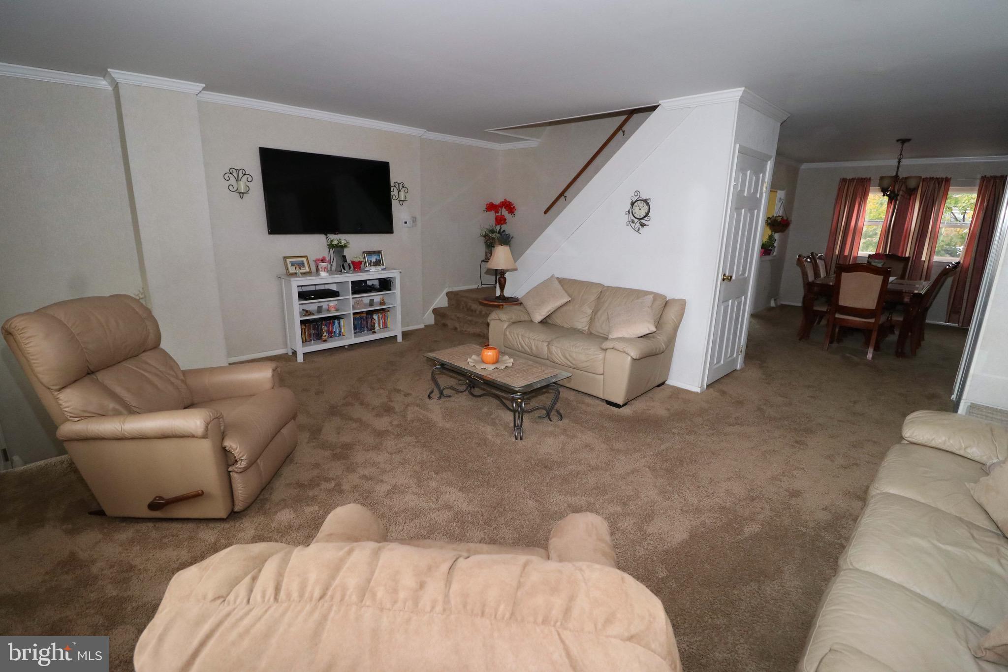 12129 Ranier Road Philadelphia, PA 19154 - Photo 5 of 45