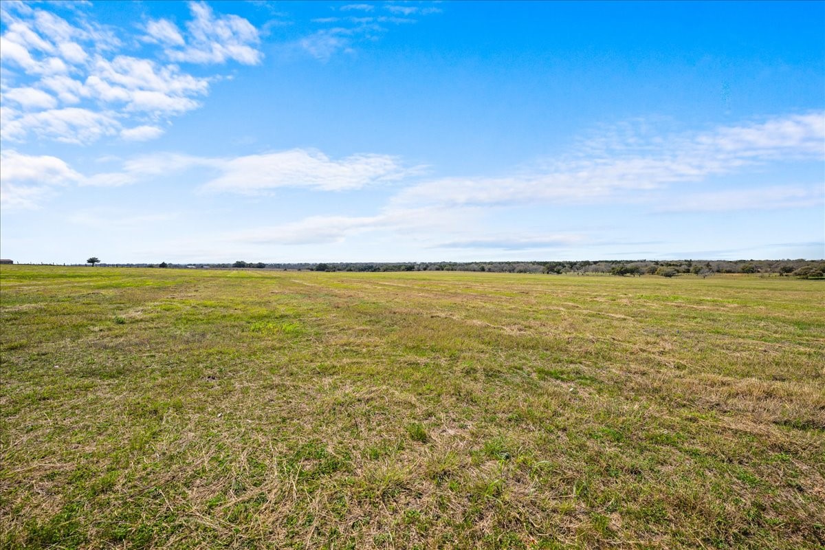 2523 Roitsch Road Schulenburg, TX 78956 - Photo 3 of 21