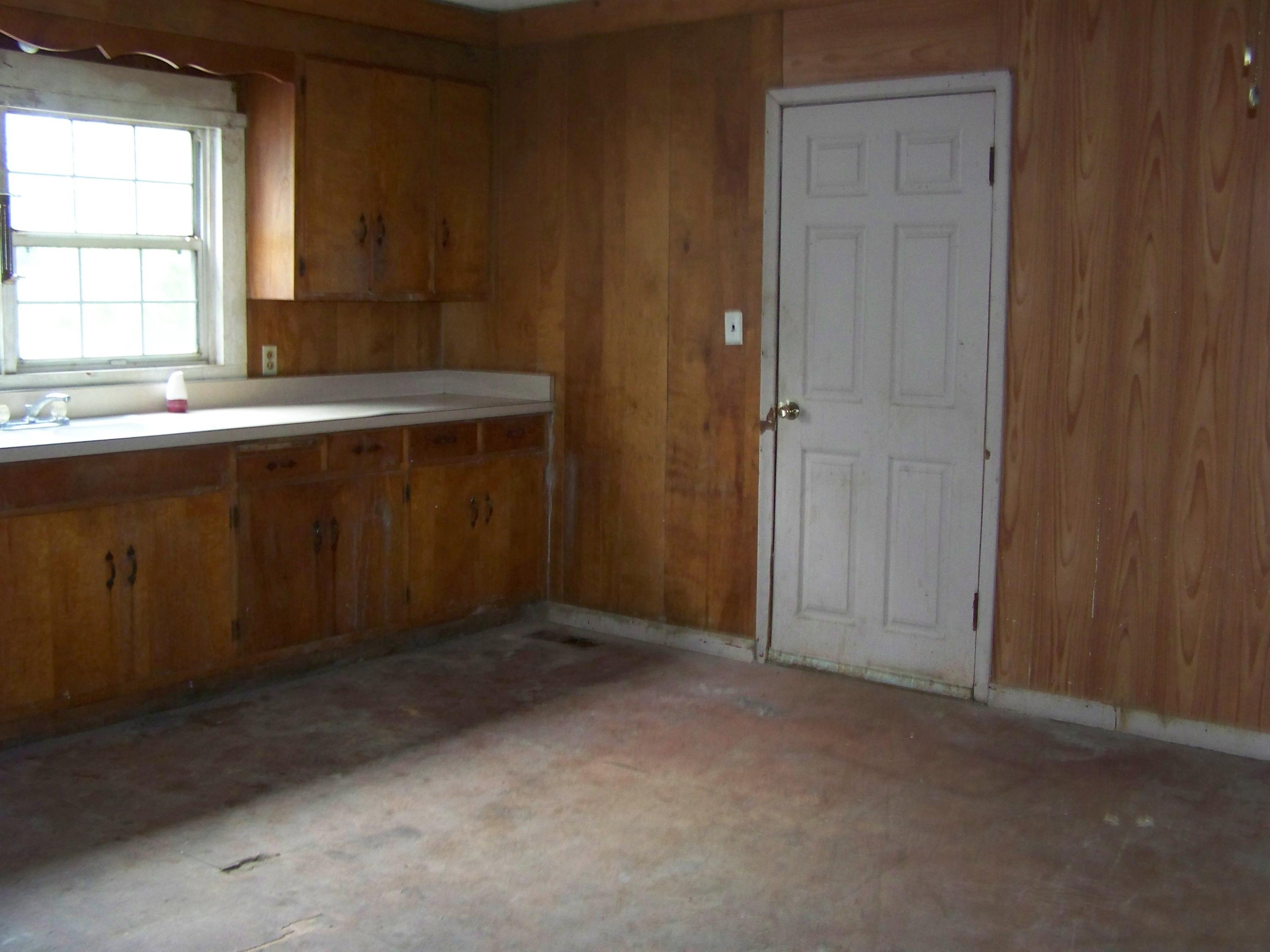17880 Highway 58 Decatur, TN 37322 - Photo 3 of 9 100_6899
