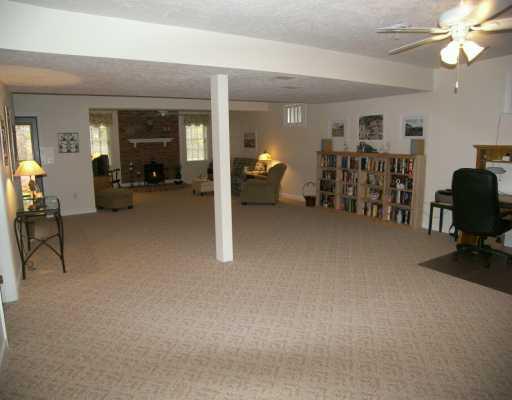 385 Markman Park Road Baden, PA 15005 - Photo 6 of 8 Gallery Image 6