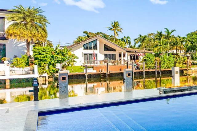 $2,599,000 | 2430 Northeast 49th Street, Lighthouse Point, FL 33064