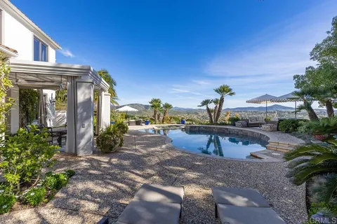 $3,999,000 | 7729 Calle Amanacer, Rancho Santa Fe, CA 92067