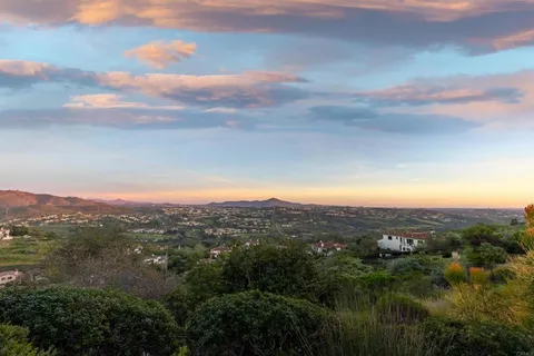 $3,999,000 | 7729 Calle Amanacer, Rancho Santa Fe, CA 92067