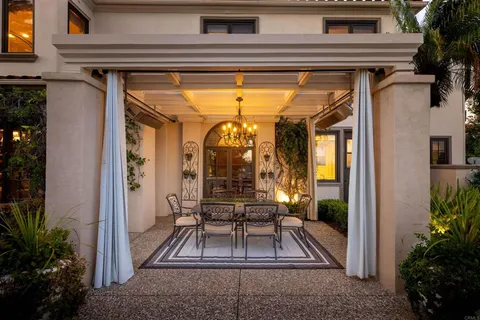 $3,999,000 | 7729 Calle Amanacer, Rancho Santa Fe, CA 92067