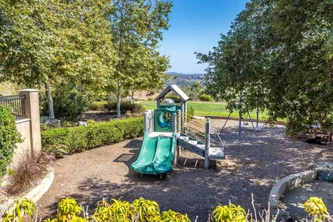 $3,999,000 | 7729 Calle Amanacer, Rancho Santa Fe, CA 92067