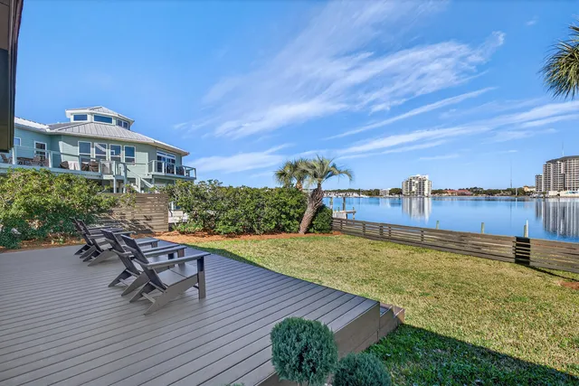 $1,450,000 | 717 Sailfish Drive, Fort Walton Beach, FL 32548