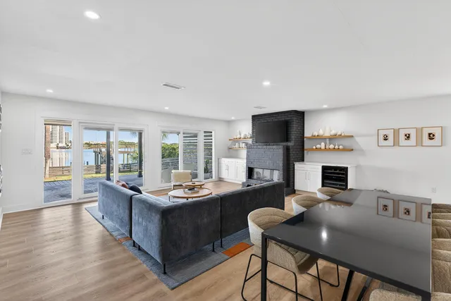 $1,450,000 | 717 Sailfish Drive, Fort Walton Beach, FL 32548