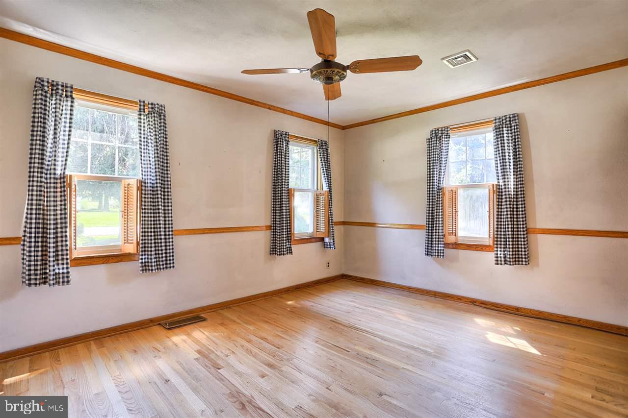 3301 East Berlin Road York, PA 17408 - Photo 12 of 28 Gallery Image 12
