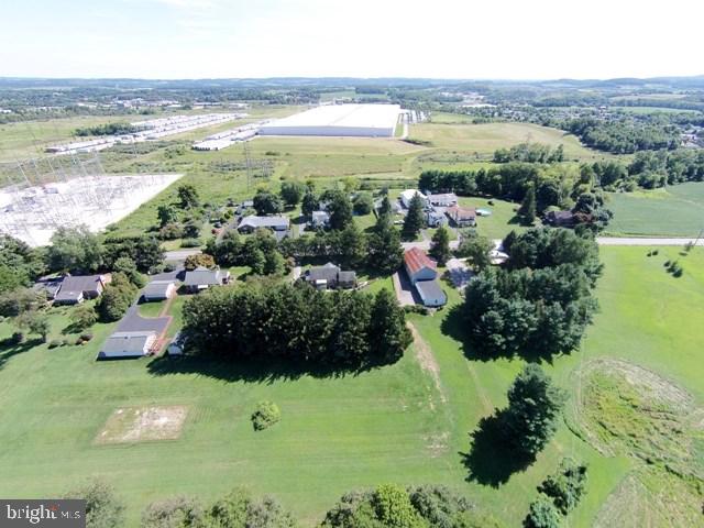 3301 East Berlin Road York, PA 17408 - Photo 27 of 28 Gallery Image 27