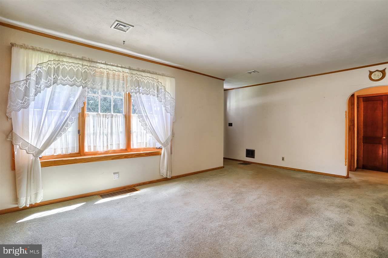 3301 East Berlin Road York, PA 17408 - Photo 7 of 28 Gallery Image 7