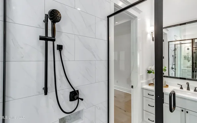 $819,900 | 517 Central Circle, Flowood, MS 39232