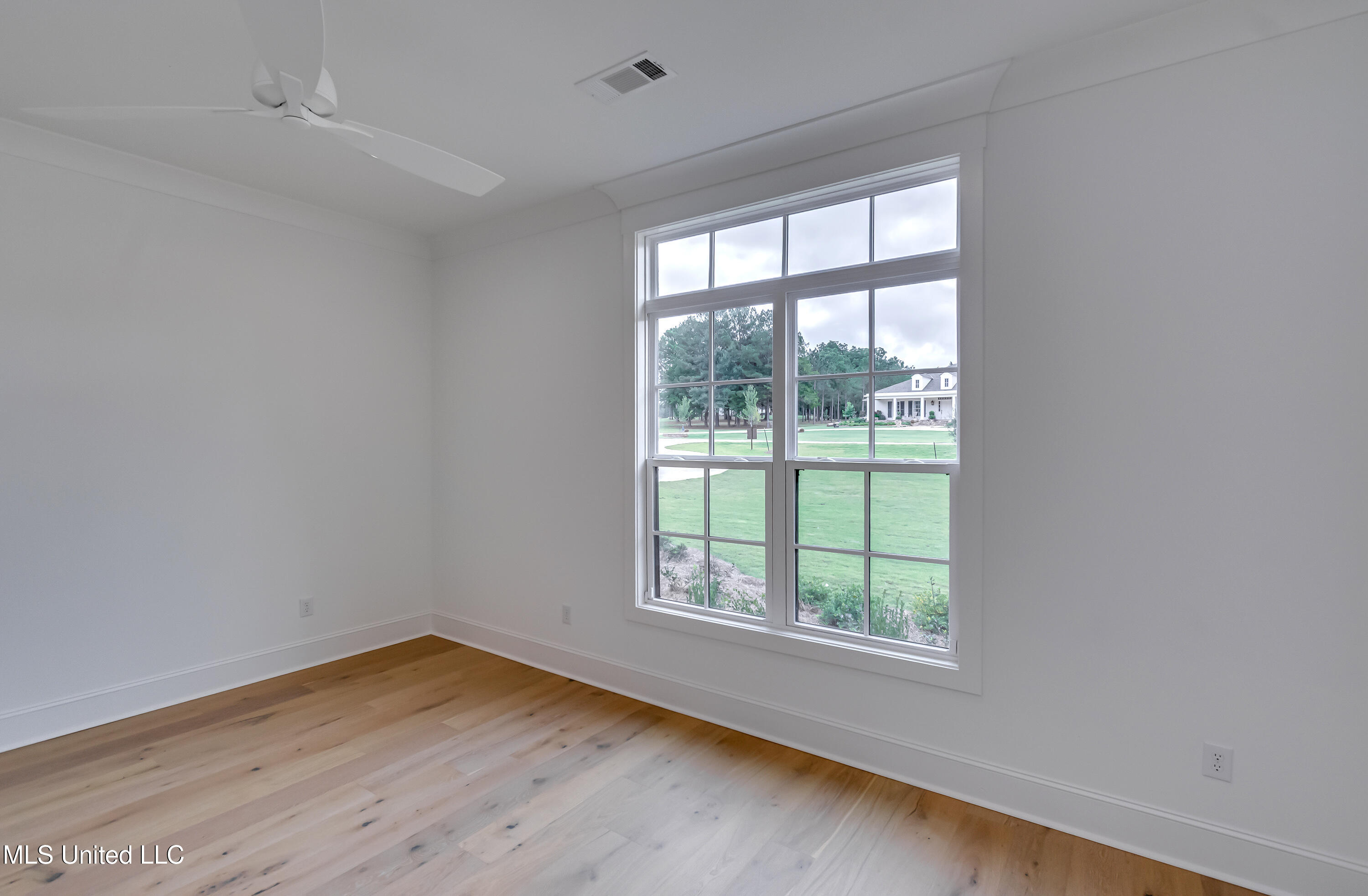 517 Central Circle Flowood, MS 39232 - Photo 44 of 72 517 Central Cir-50