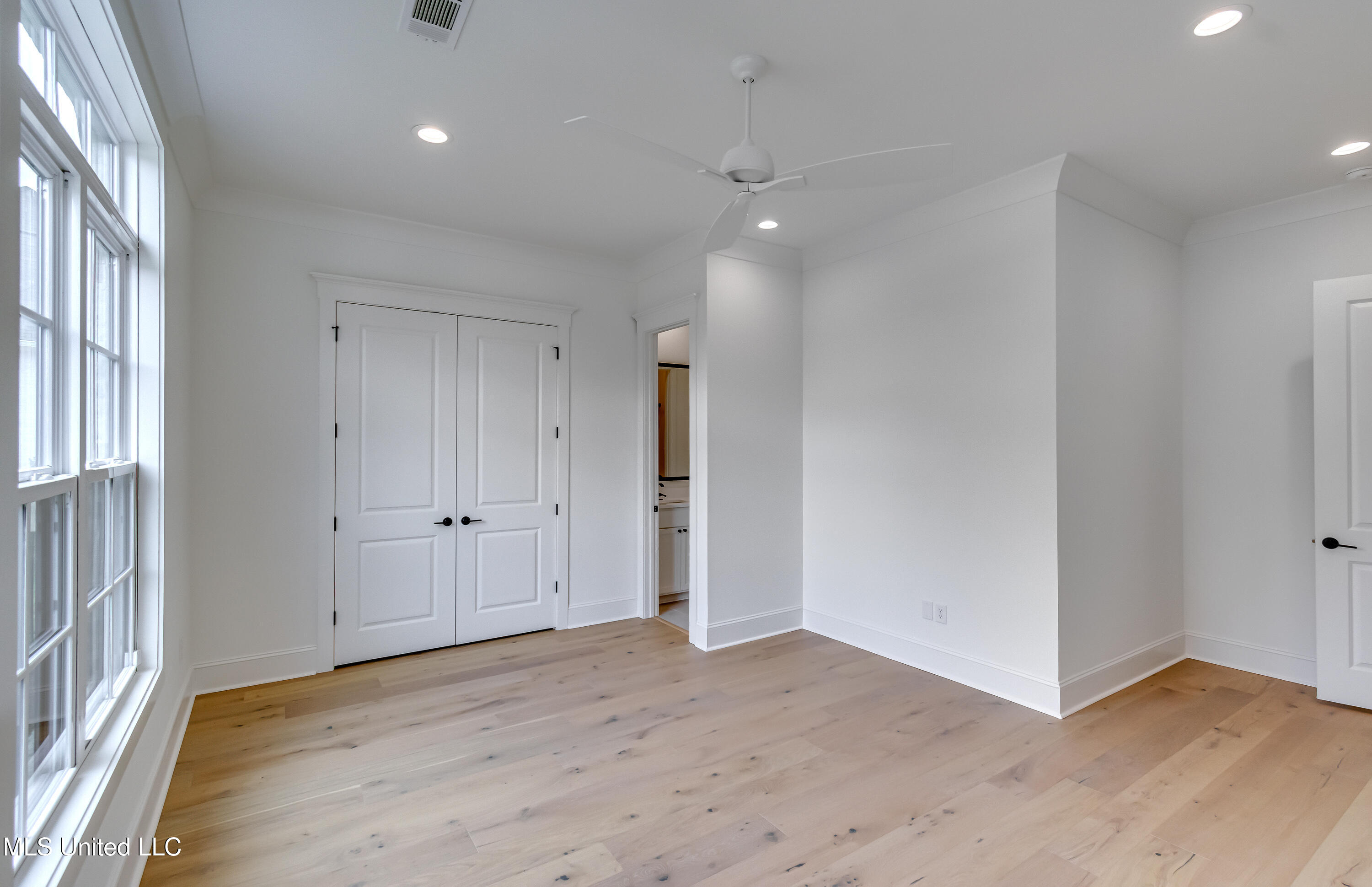 517 Central Circle Flowood, MS 39232 - Photo 45 of 72 517 Central Cir-52