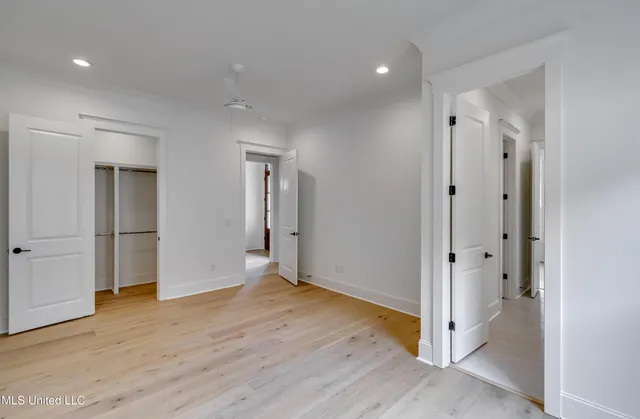 $819,900 | 517 Central Circle, Flowood, MS 39232