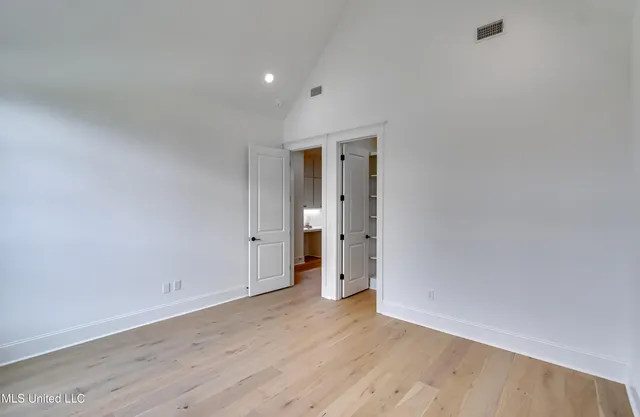 $819,900 | 517 Central Circle, Flowood, MS 39232