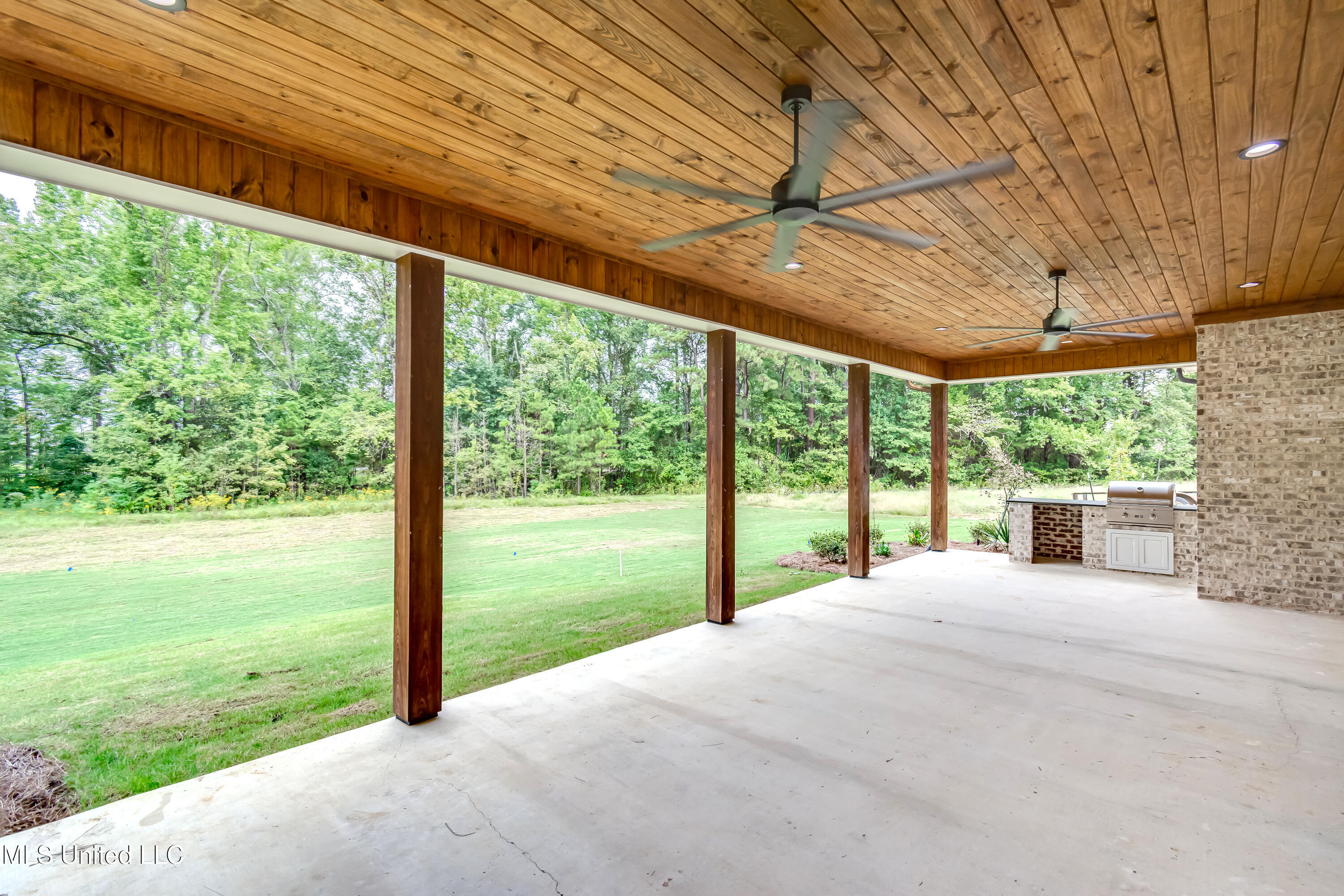 517 Central Circle Flowood, MS 39232 - Photo 64 of 72 517 Central Cir-15